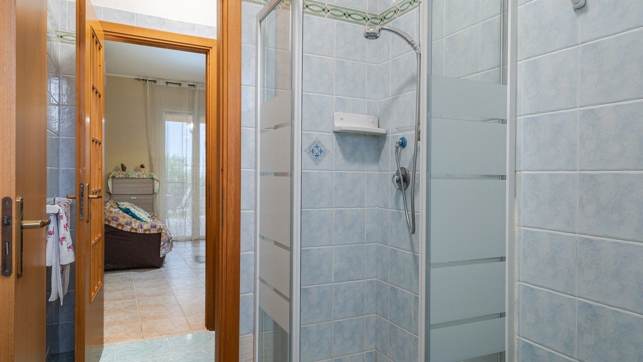Photo of Bathroom in Floridia