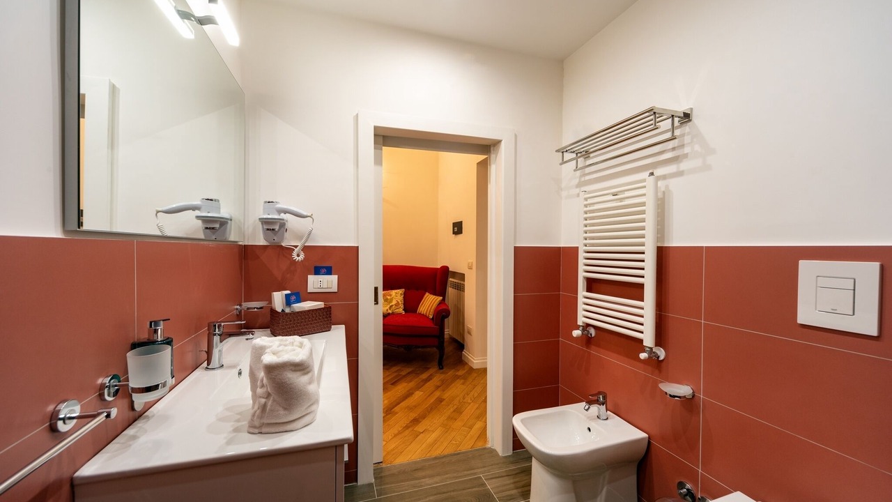 Photo of Bathroom in Chiaia
