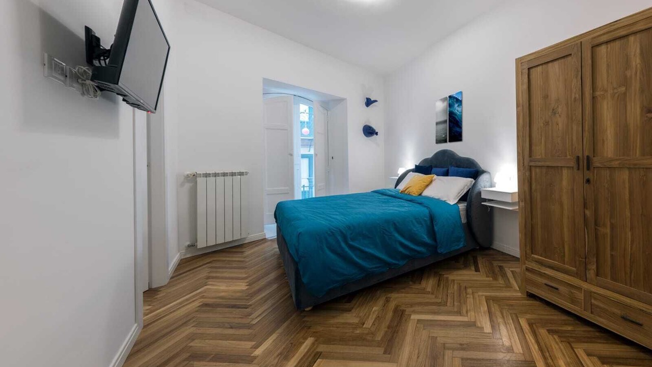 Photo of Bedroom in Historical Downtown Salerno