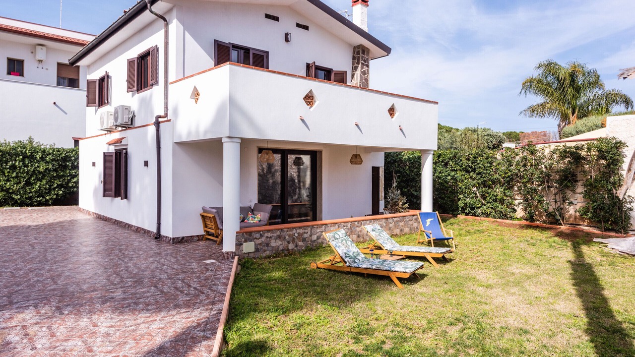 Photo of Patio Balcony in Fontane Bianche
