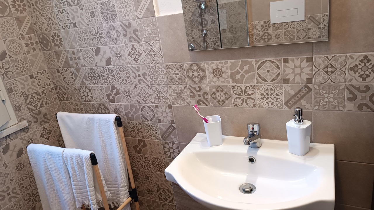 Photo of Bathroom in Carini