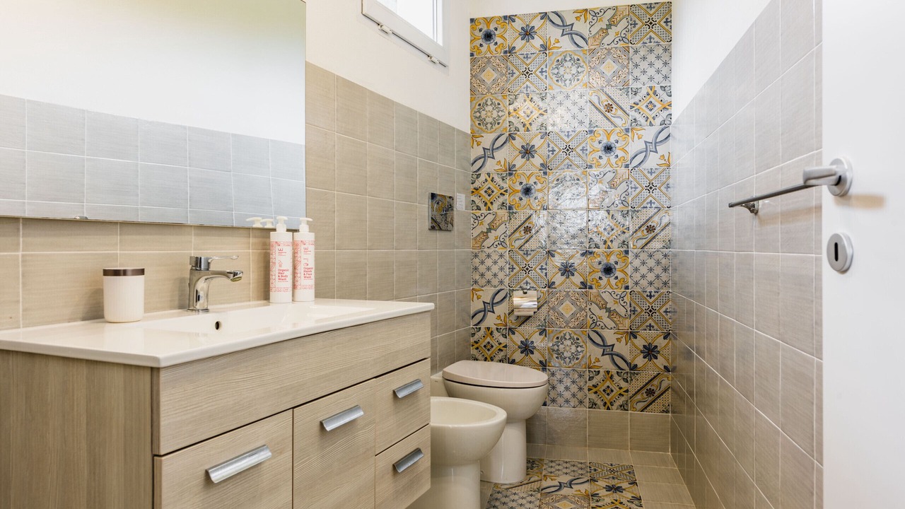 Photo of Bathroom in Avola