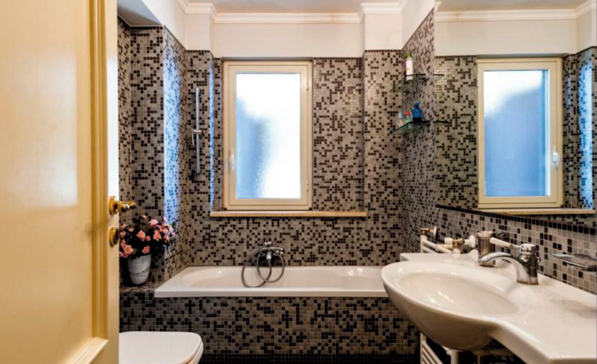 Photo of Bathroom in Aci Trezza