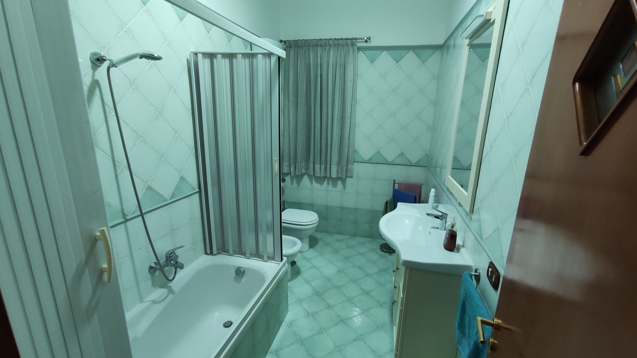 Photo of Bathroom in Torre Annunziata