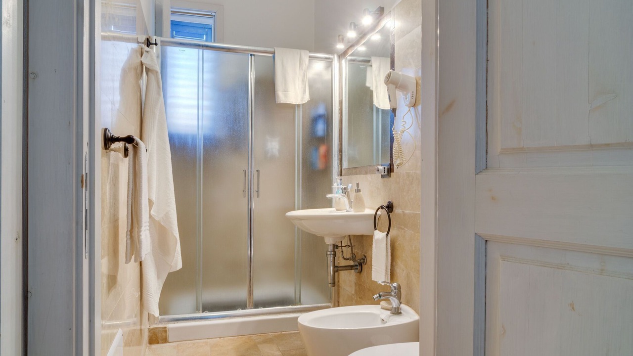 Photo of Bathroom in Noto