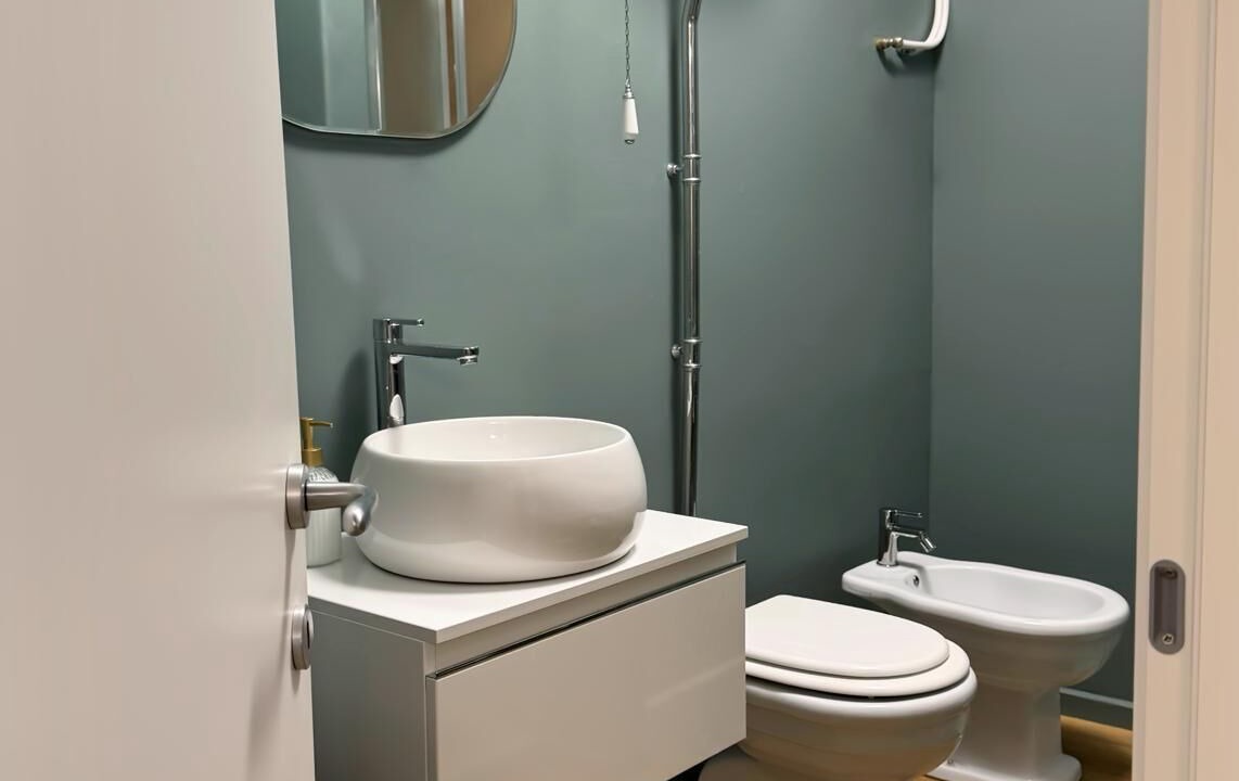 Photo of Bathroom in Casalnuovo di Napoli