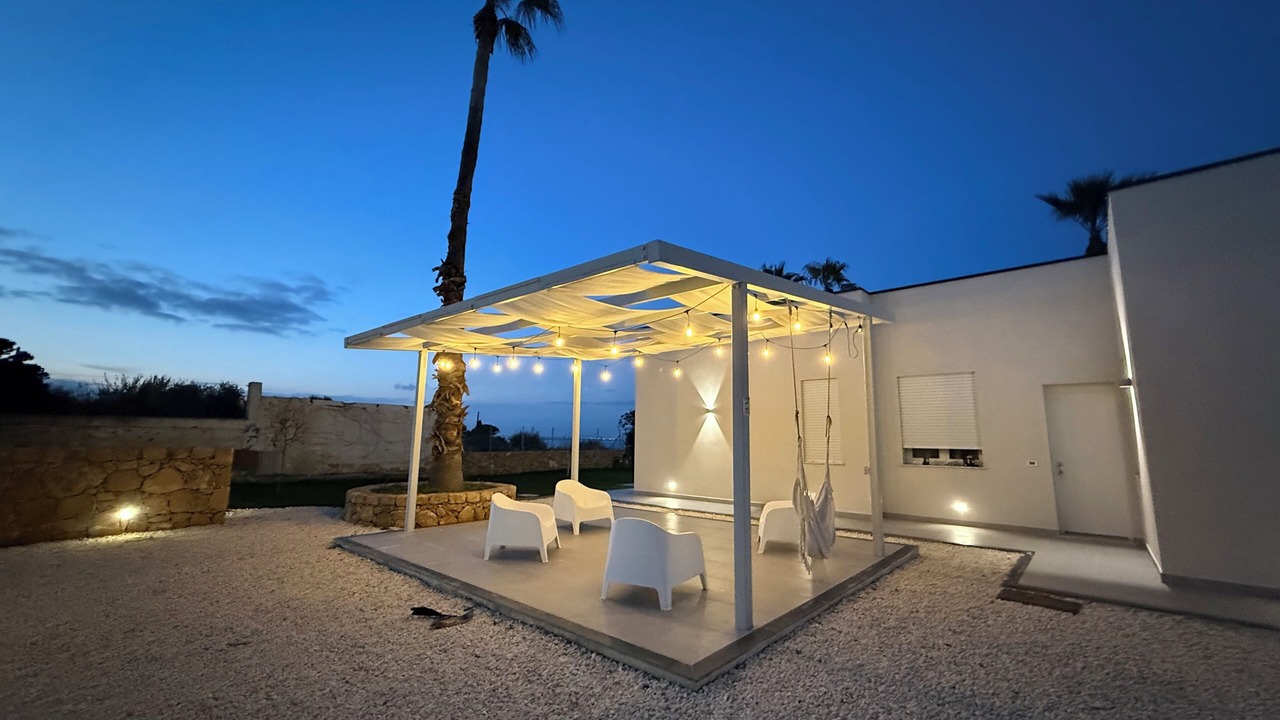 Photo of Patio Balcony in Costa Saracena-Castelluccio