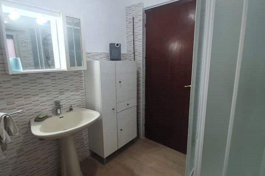 Photo of Bathroom in Fanusa
