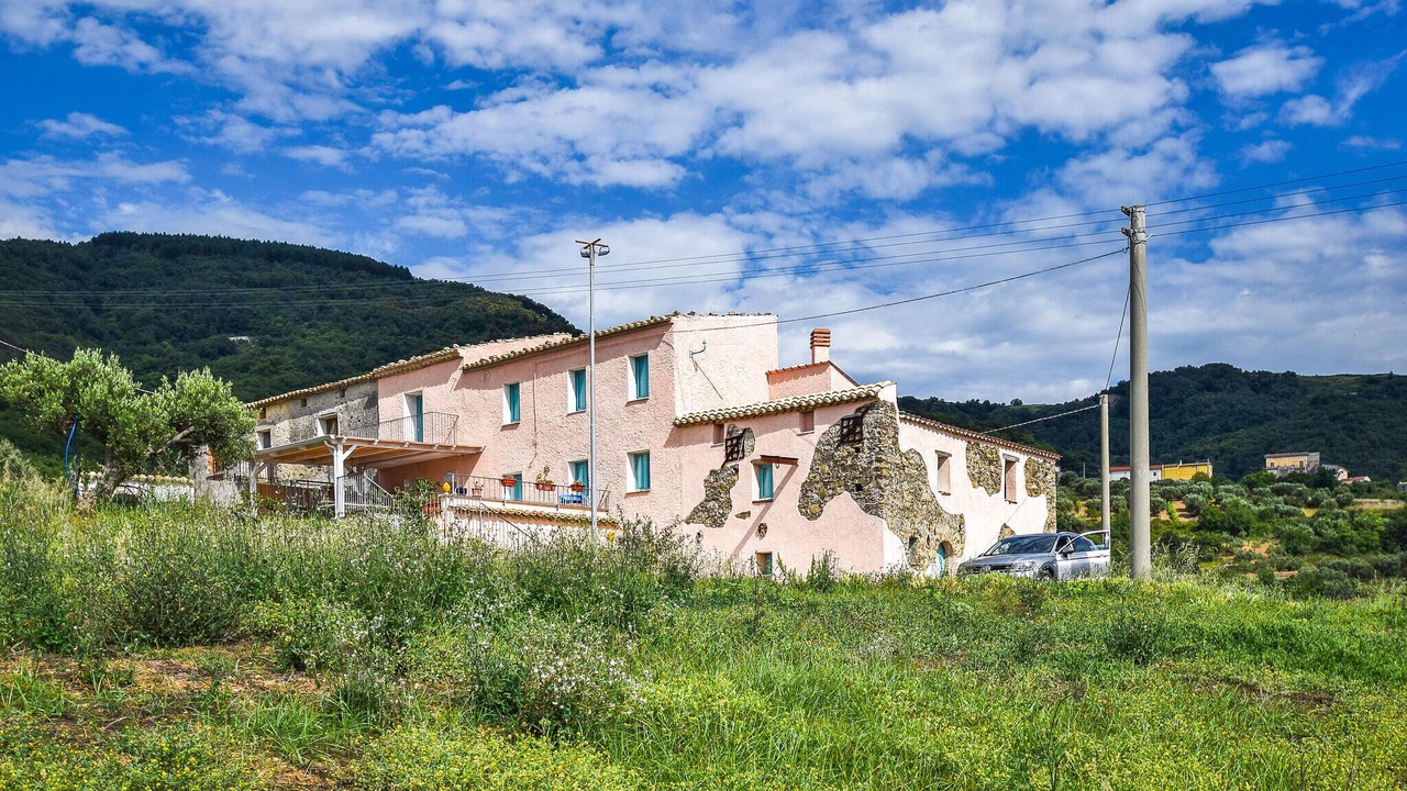 Photo of Others in Longobardi