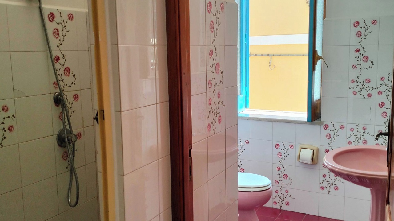 Photo of Bathroom in Lipari Historic Centre