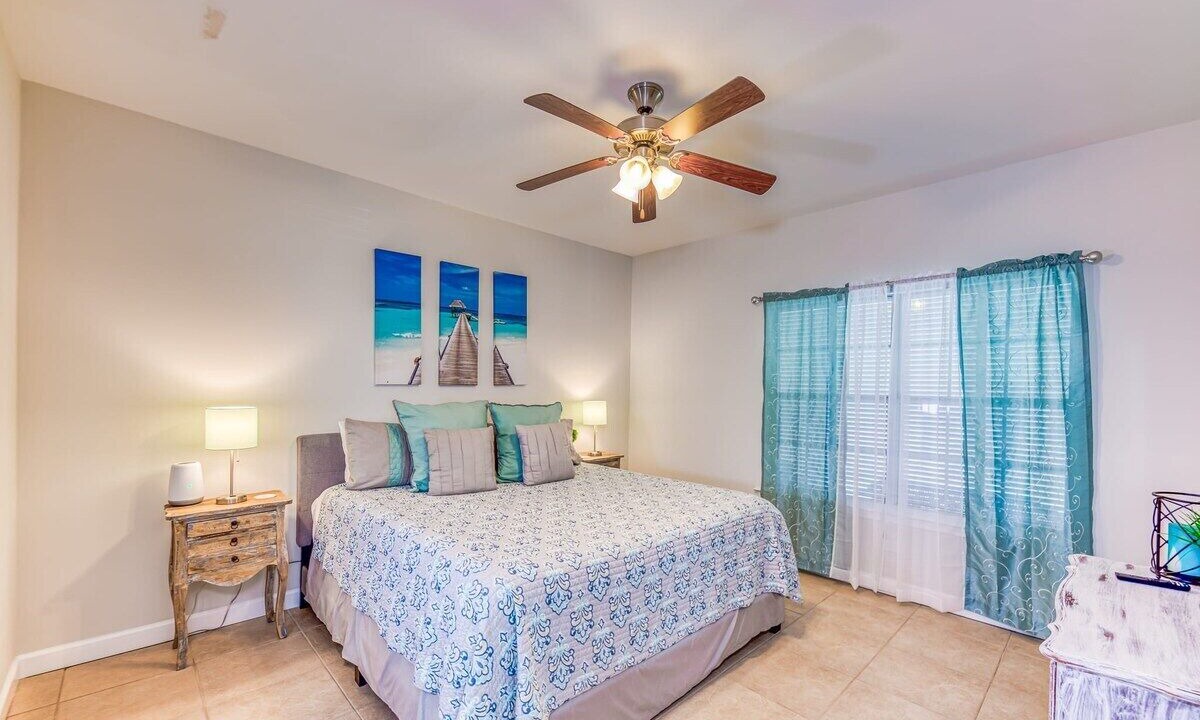 Photo of Bedroom in Orange Beach