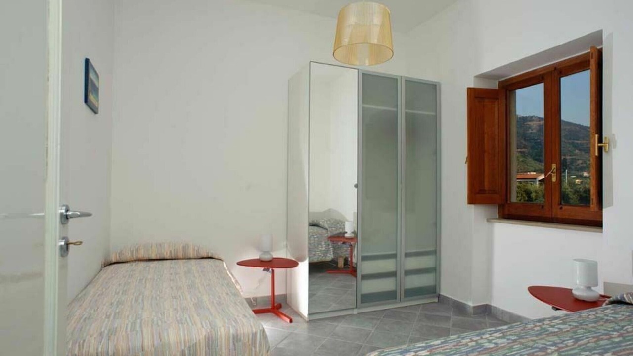 Photo of Bedroom in Patti
