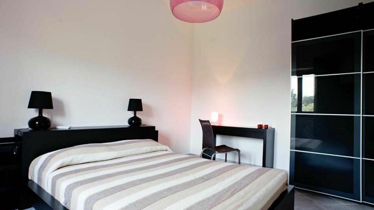 Photo of Bedroom in Patti