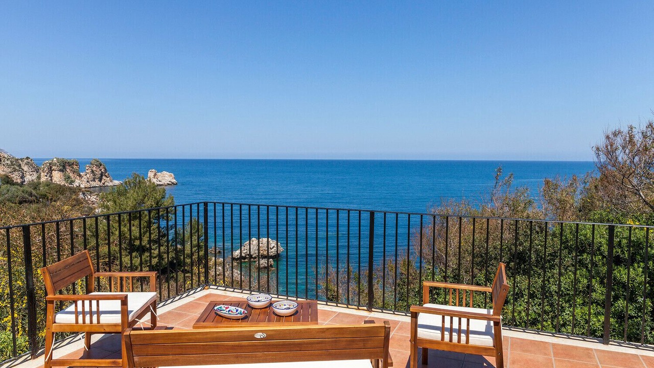 Photo of Patio Balcony in Scopello