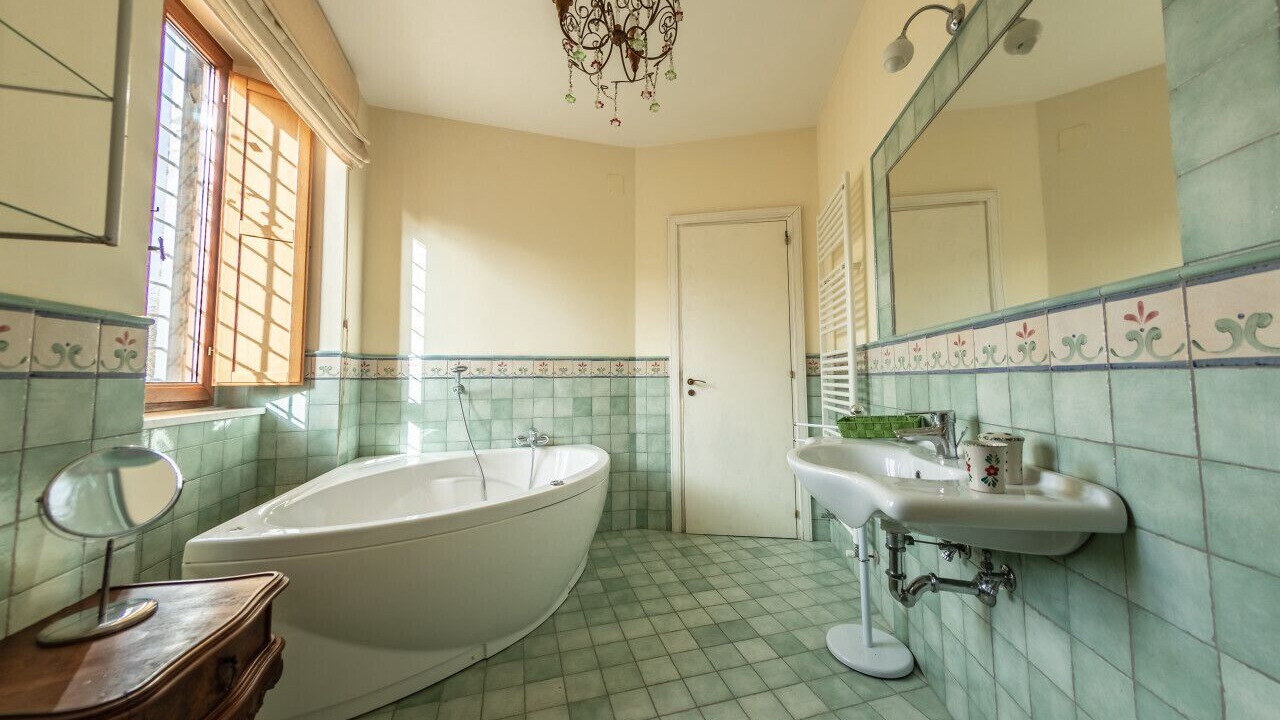 Photo of Bathroom in Torrecuso
