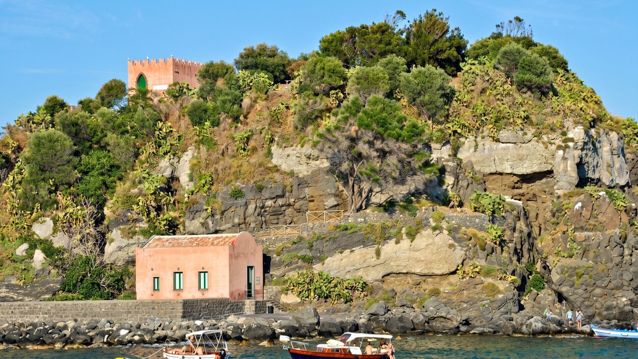Photo of Others in Aci Trezza
