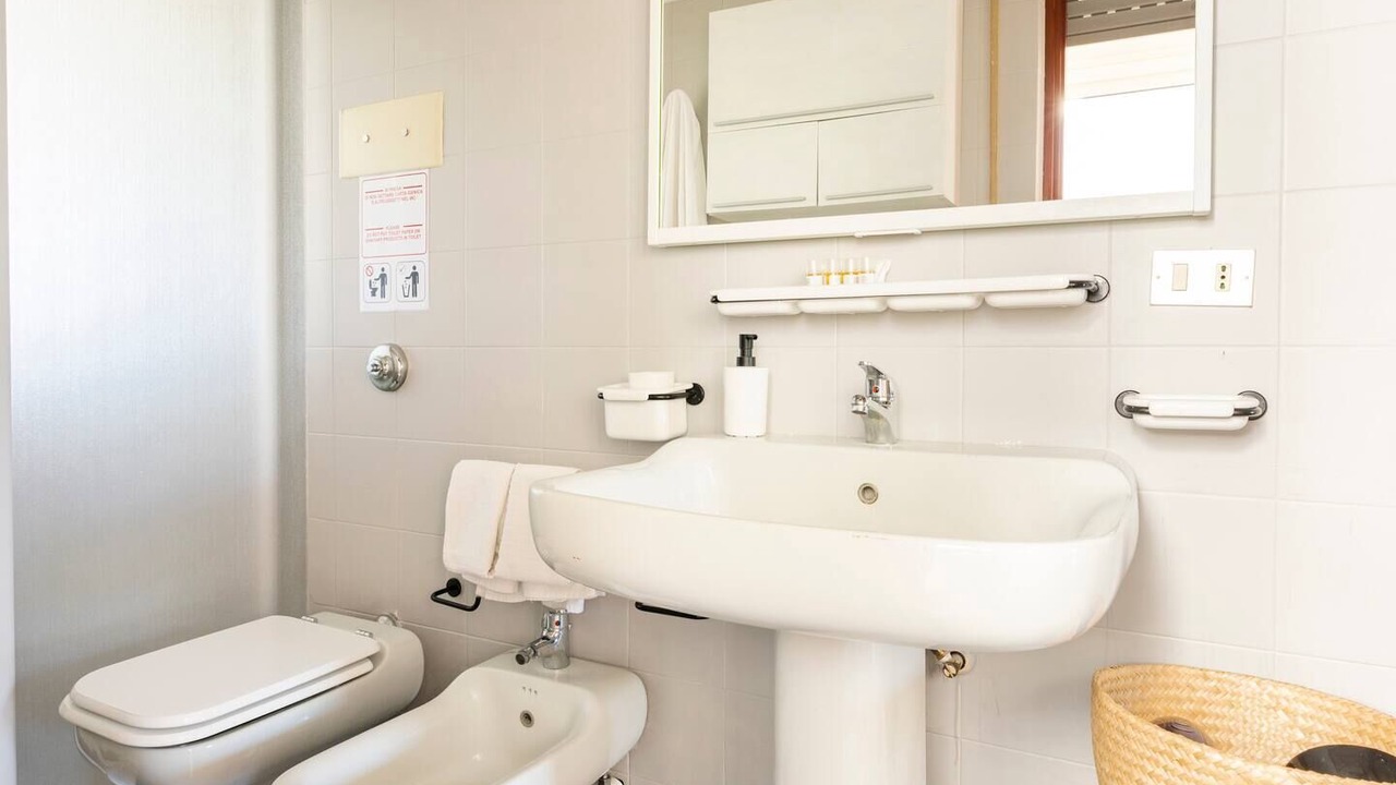 Photo of Bathroom in Mondello