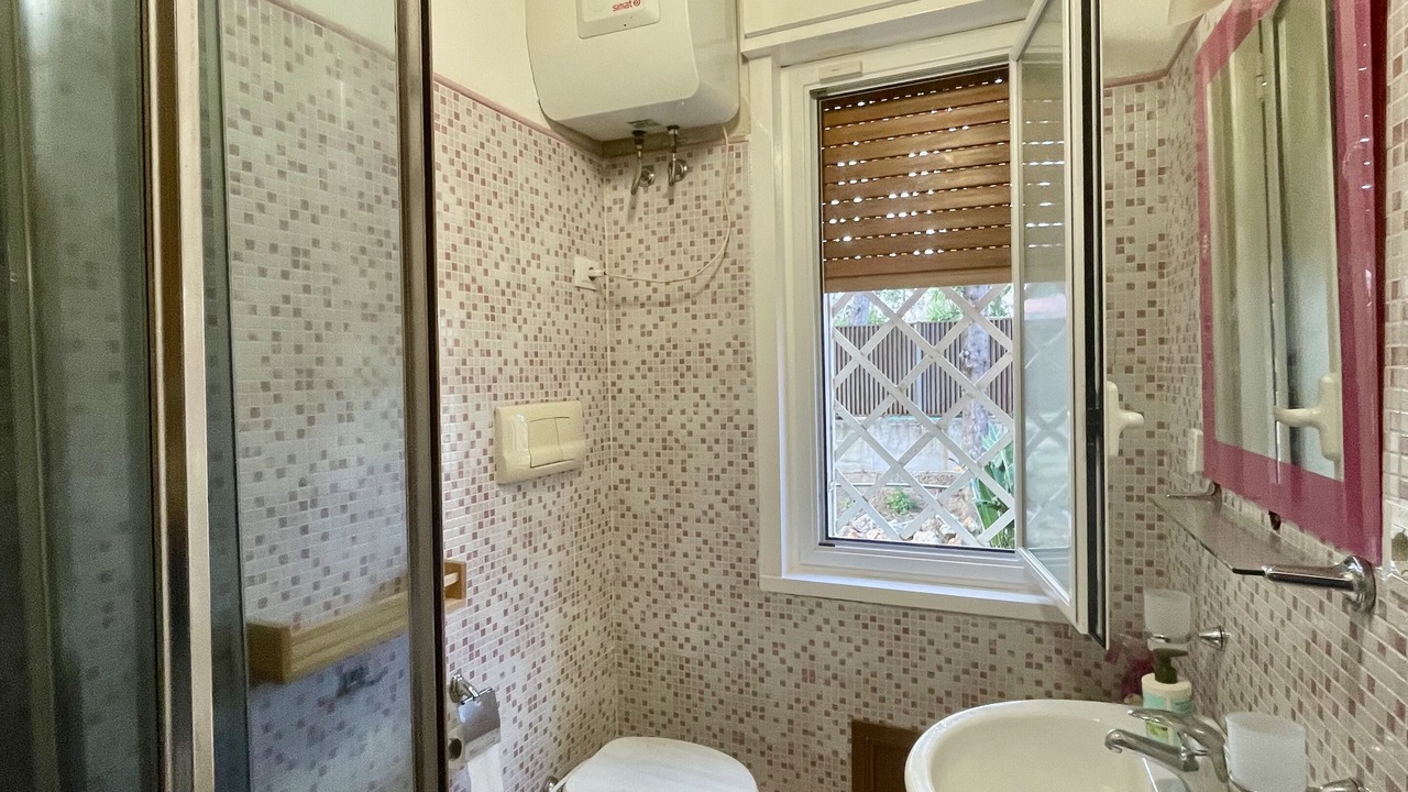 Photo of Bathroom in Carini