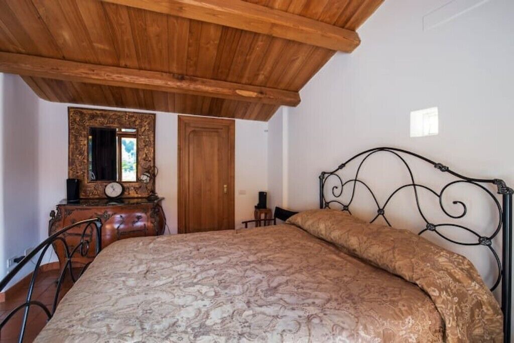 Photo of Bedroom in Cava de' Tirreni