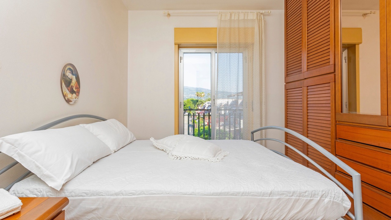 Photo of Bedroom in Fondachello