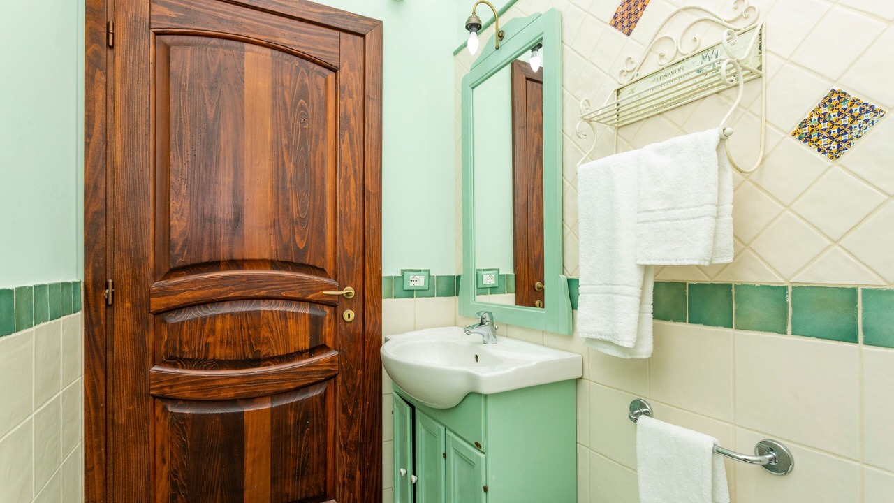 Photo of Bathroom in Calatabiano