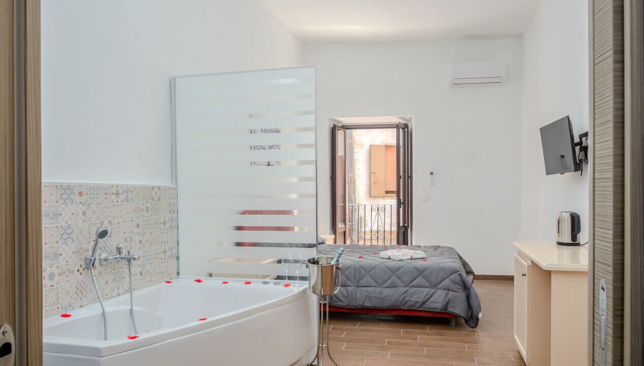 Photo of Bedroom in Corigliano Calabro