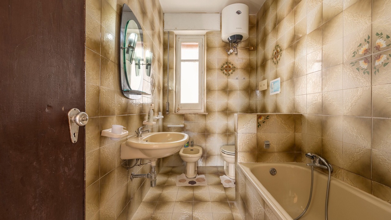 Photo of Bathroom in Mondello