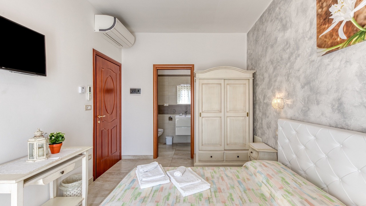 Photo of Bedroom in Salve