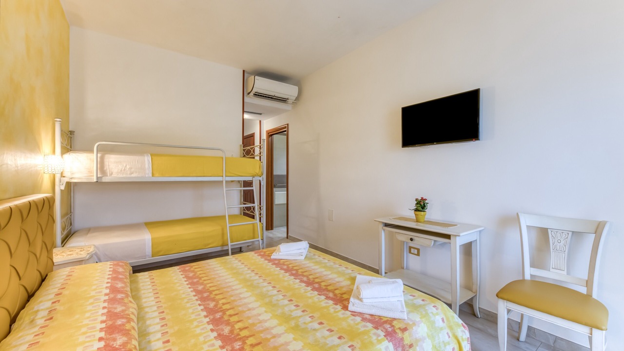 Photo of Bedroom in Salve