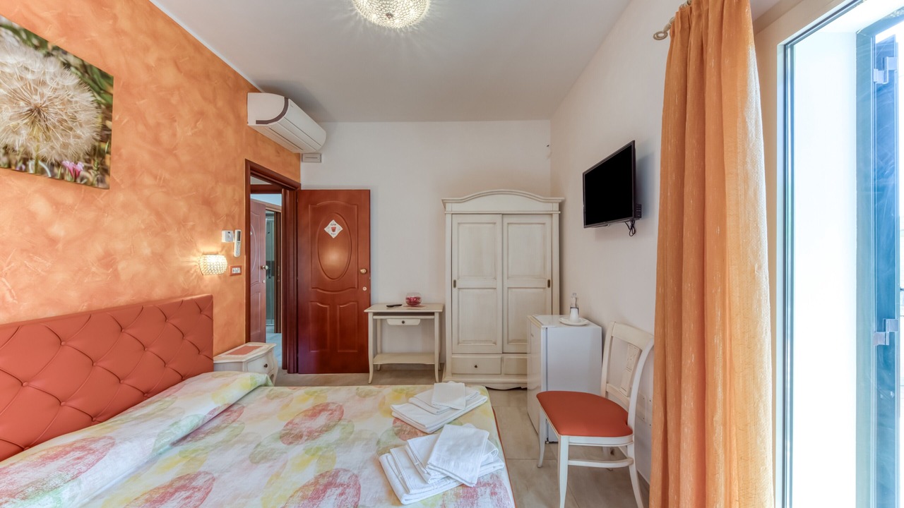 Photo of Bedroom in Salve