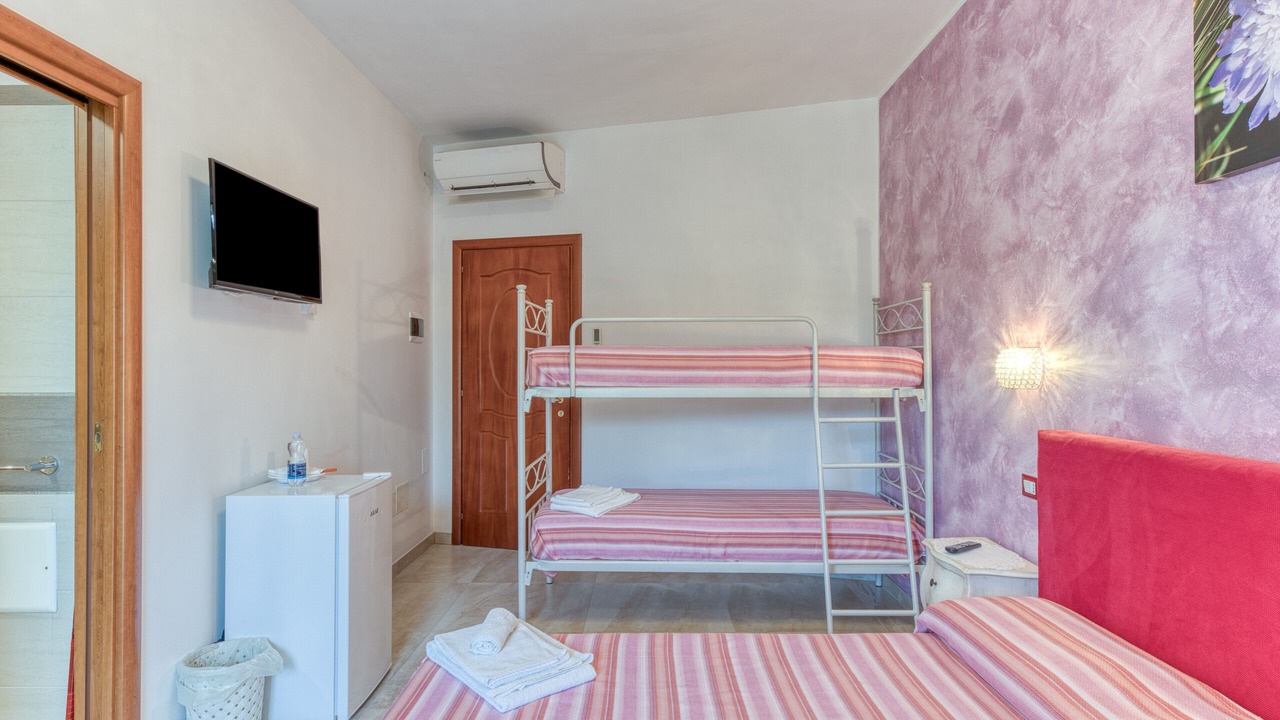 Photo of Bedroom in Salve