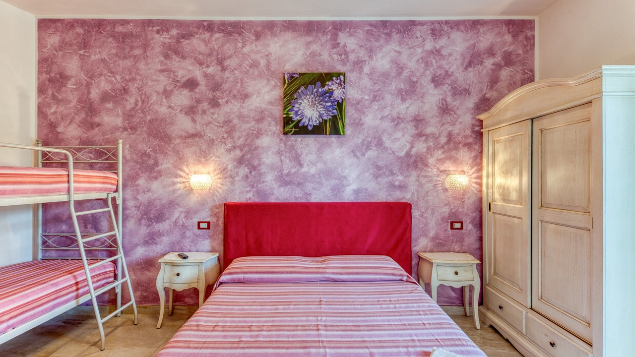 Photo of Bedroom in Salve