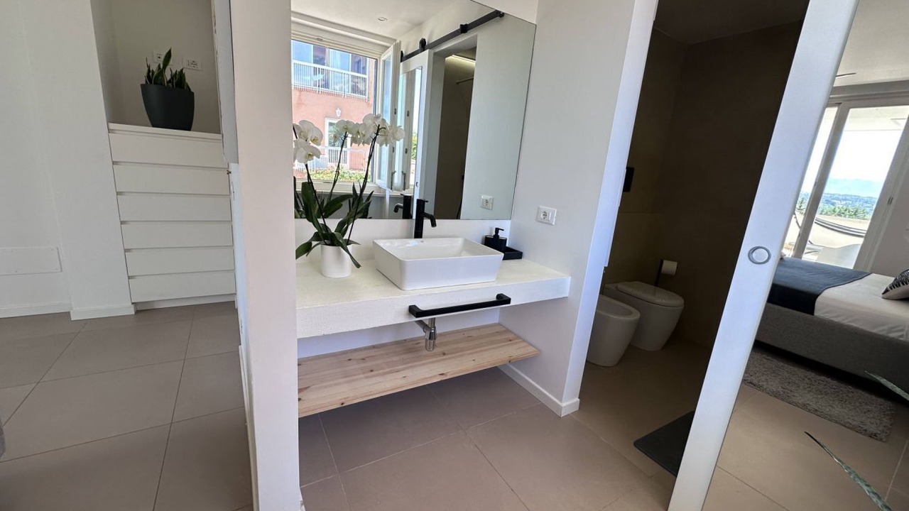 Photo of Bathroom in Mondello