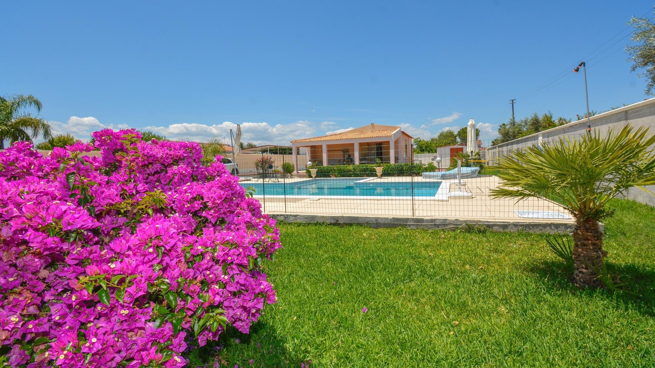 Photo of Outdoor in Brucoli