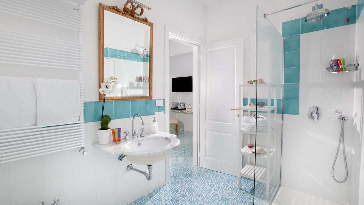 Photo of Bathroom in Scala