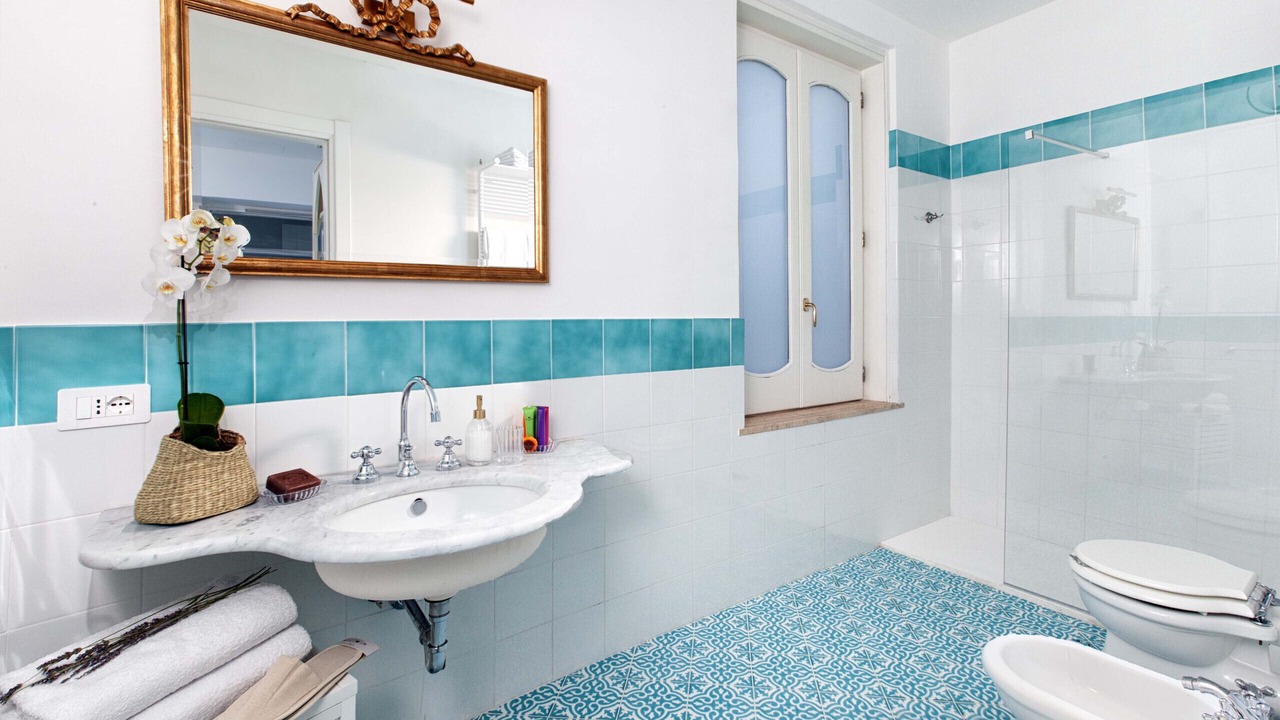 Photo of Bathroom in Scala