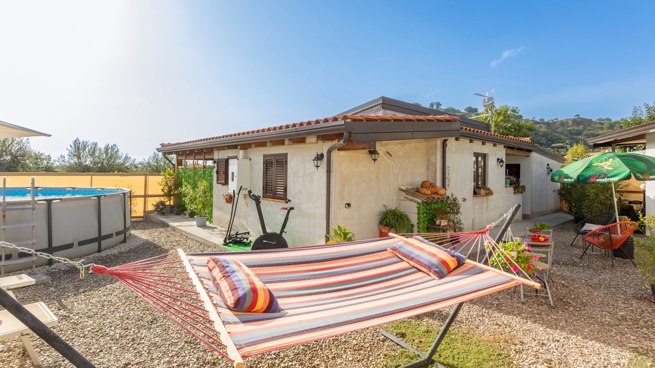 Photo of Patio Balcony in Mitogio