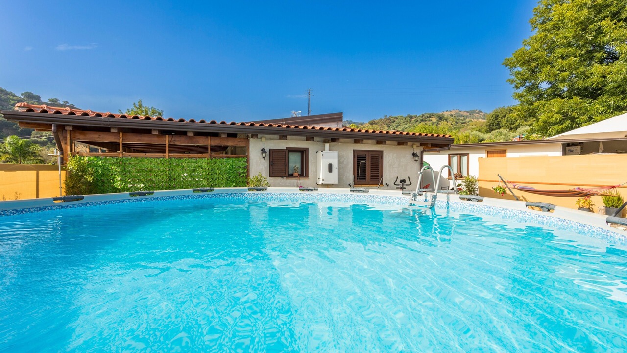 Photo of Outdoor in Mitogio