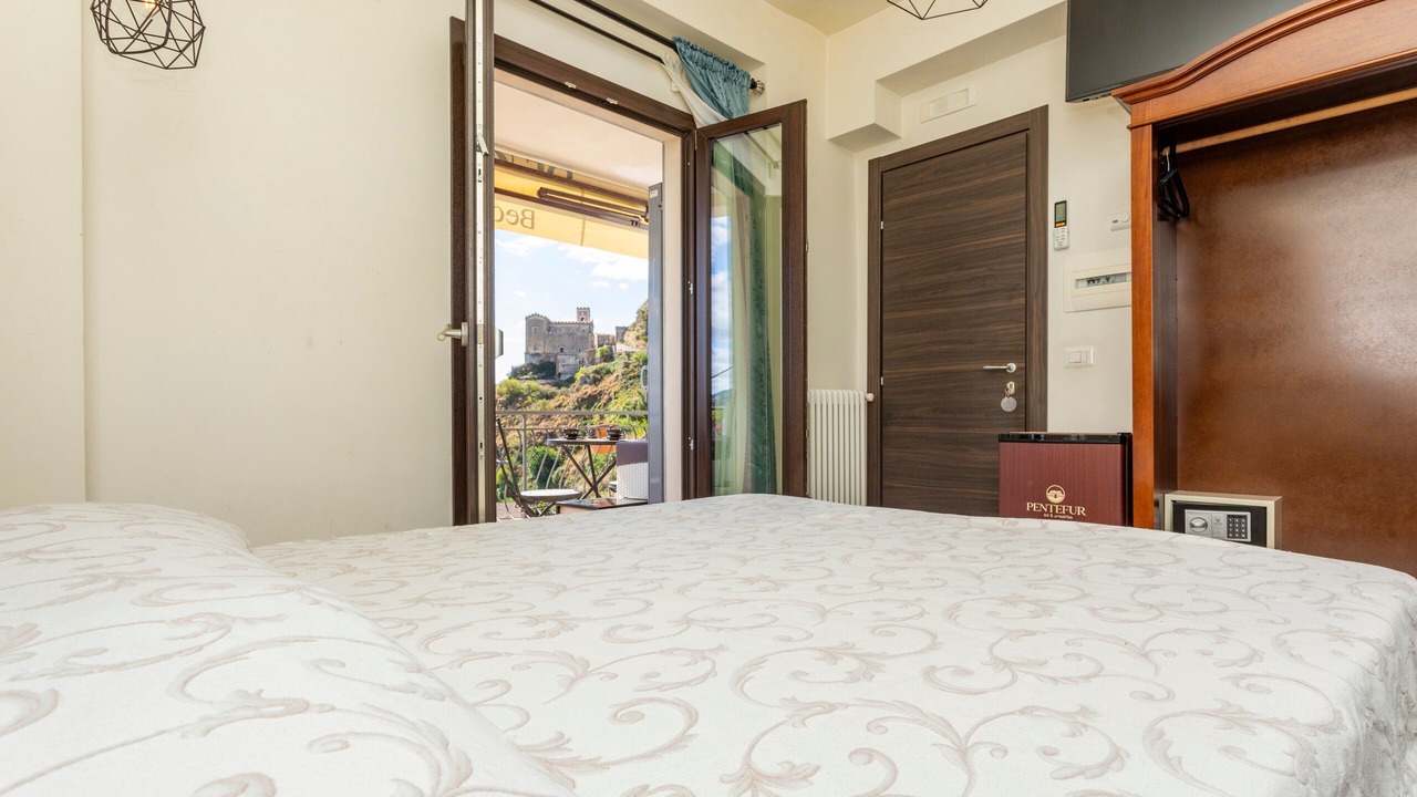 Photo of Bedroom in Savoca