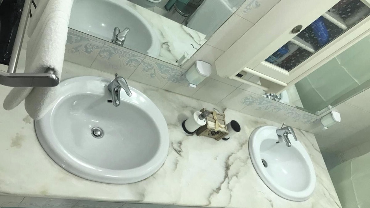 Photo of Bathroom in Naples City Centre