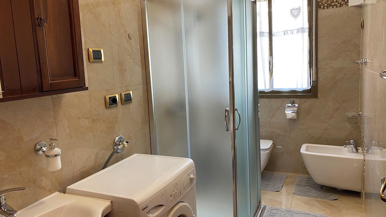 Photo of Bathroom in Lido Rossello