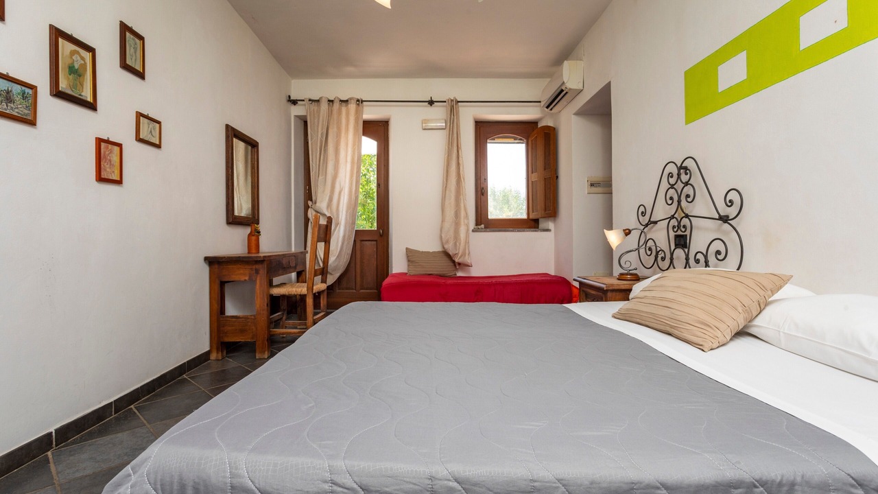 Photo of Bedroom in Mitogio