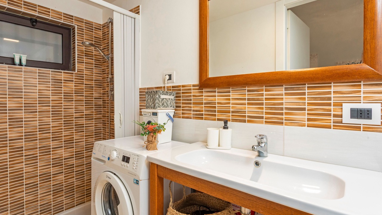 Photo of Bathroom in Catania City Centre