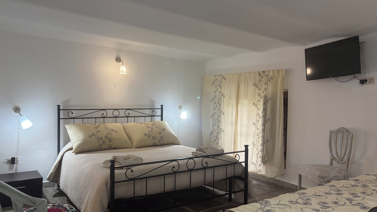 Photo of Bedroom in Mitogio