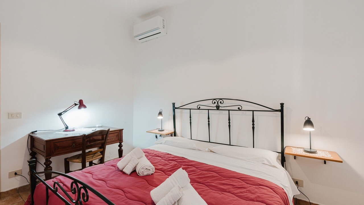 Photo of Bedroom in Castelluzzo