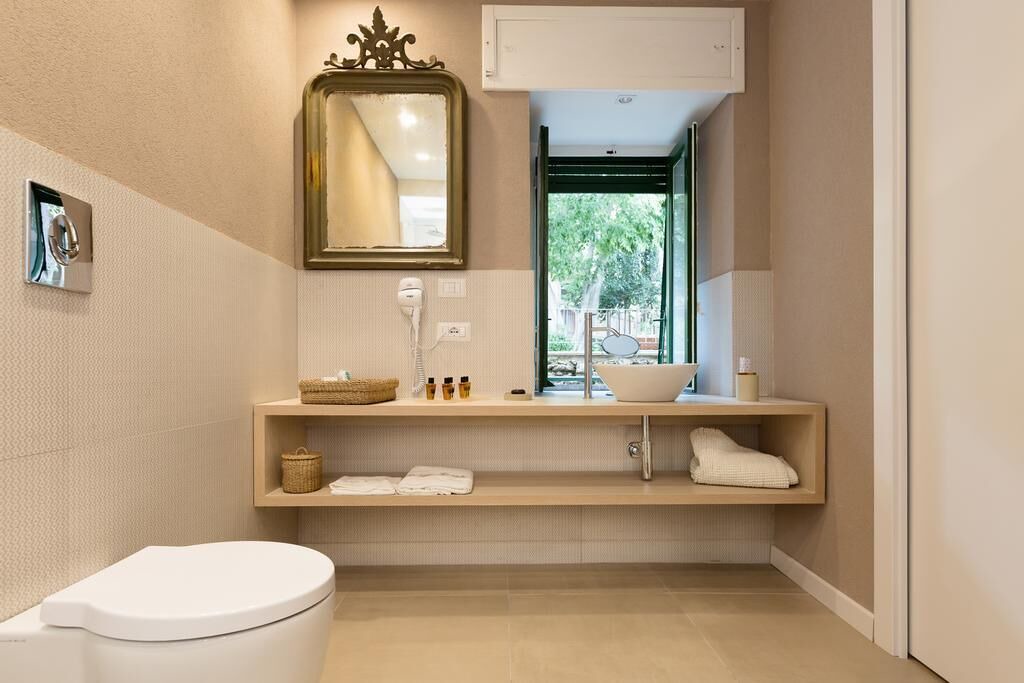 Photo of Bathroom in Caltagirone