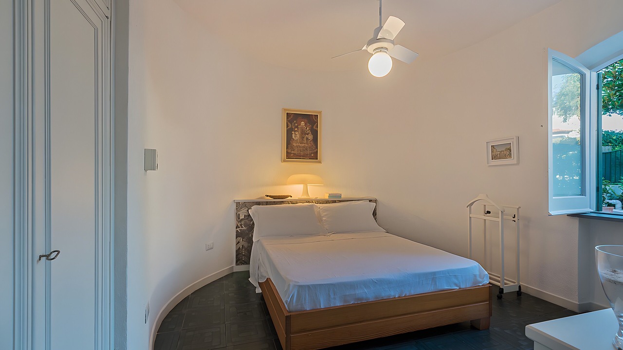 Photo of Bedroom in Ischia Porto