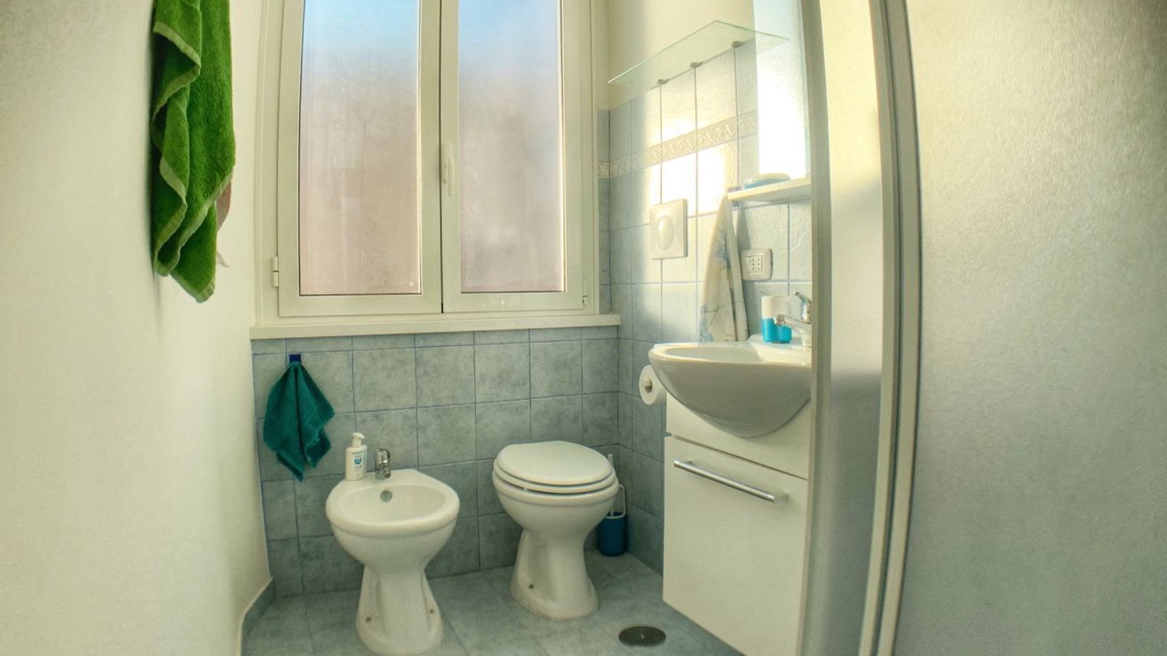 Photo of Bathroom in Quartiere XXXIV Lido di Ostia Levante
