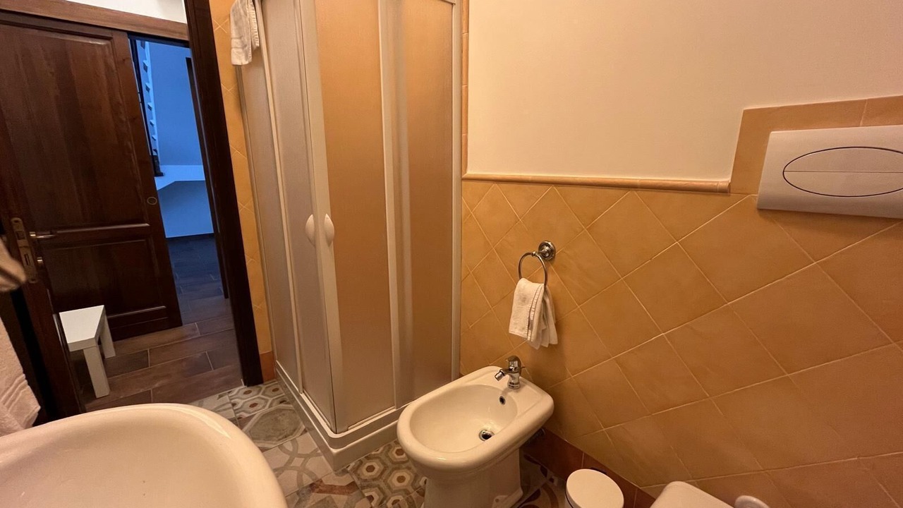 Photo of Bathroom in Contrada Pistavecchia 2