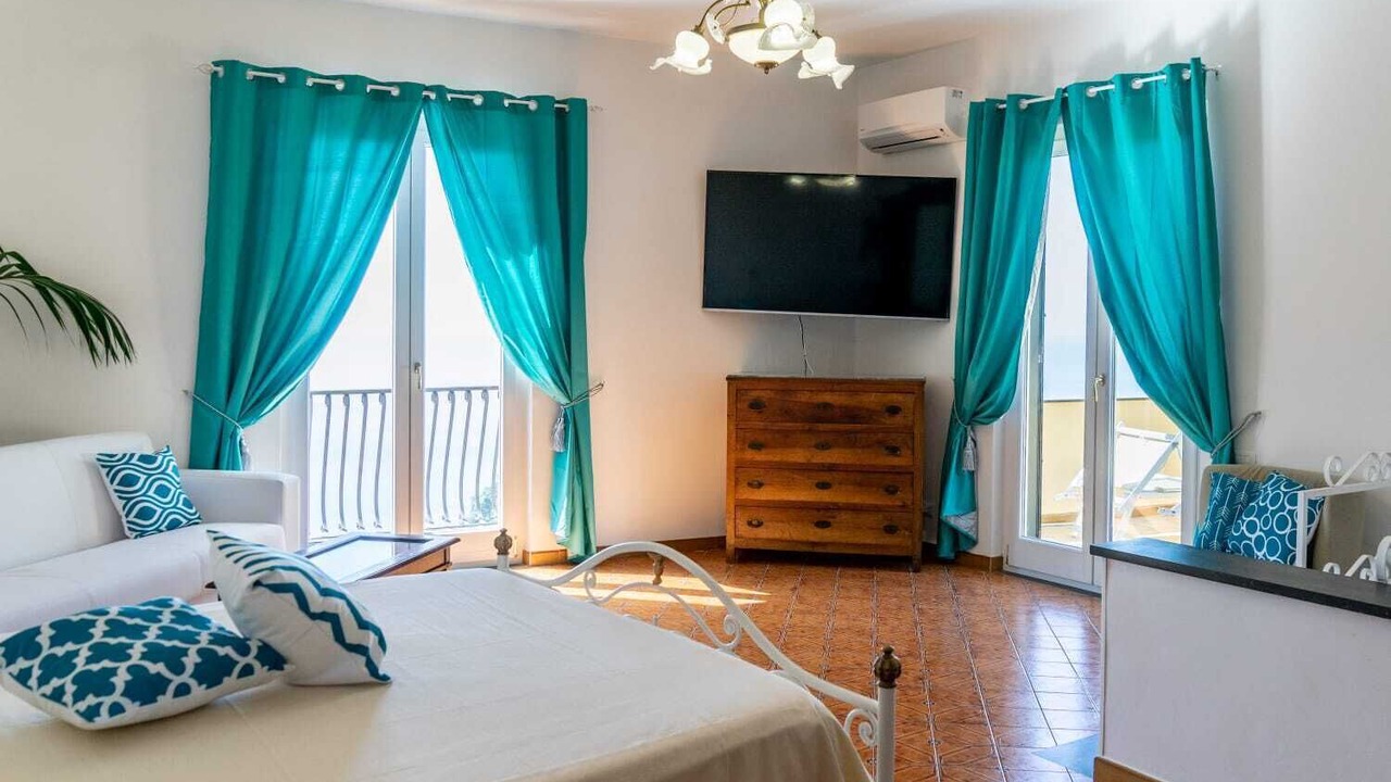 Photo of Bedroom in Pontone